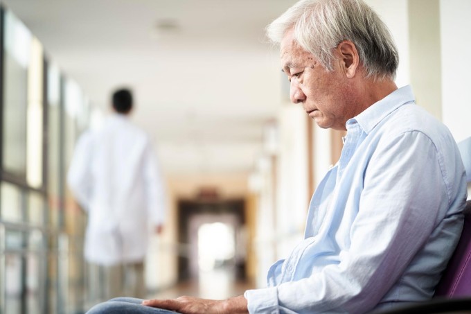 Bệnh Alzheimer không phải là sự lão hóa thông thường mà một chứng bệnh khiến nhiều phần não dần dần bị teo đi. Ảnh: Shutterstock