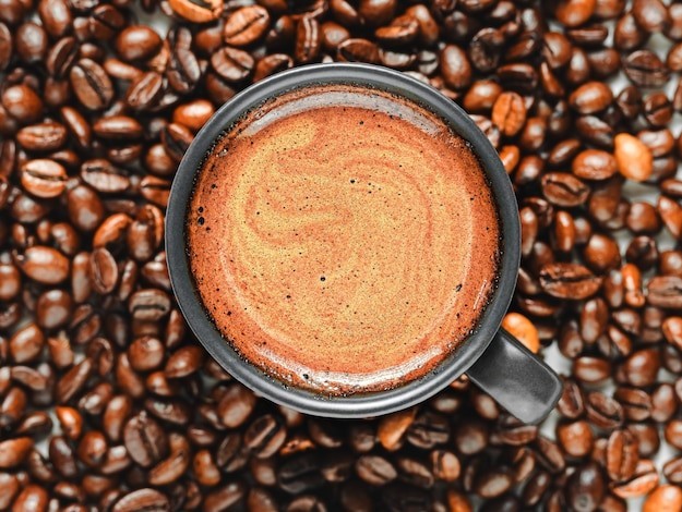 Tăng lượng cà phê hơn một tách mỗi ngày có nguy cơ mắc bệnh tiểu đường tuýp hai thấp hơn 11%. Ảnh: Freepik.