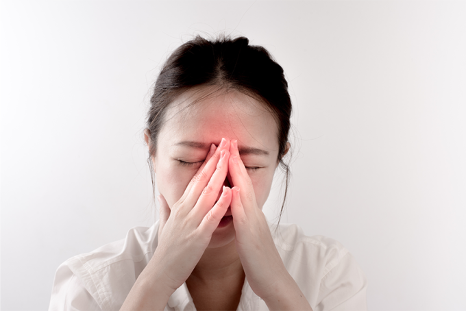 Viêm xoang dai dẳng có thể gây ra nhiều biến chứng ở mắt. Ảnh: Shutterstock