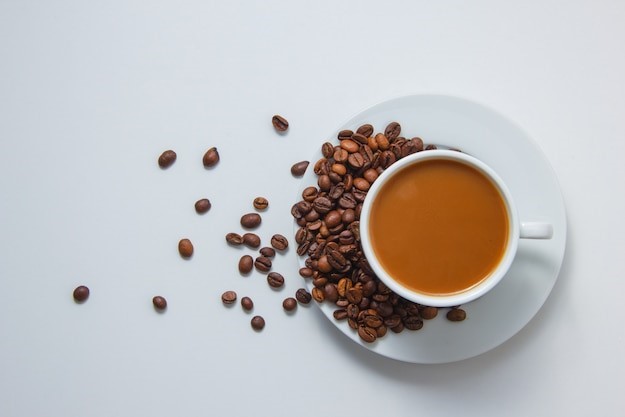 Cafeine trong cà phê có thể làm giảm 16% nguy cơ ung thư vú ở phụ nữ sau mãn kinh. Ảnh: Freepik.