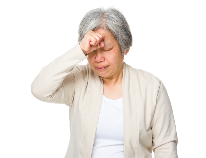 Chóng mặt thường gặp ở người lớn tuổi, tiềm ẩn nhiều nguy cơ sức khỏe. Ảnh: Shutterstock