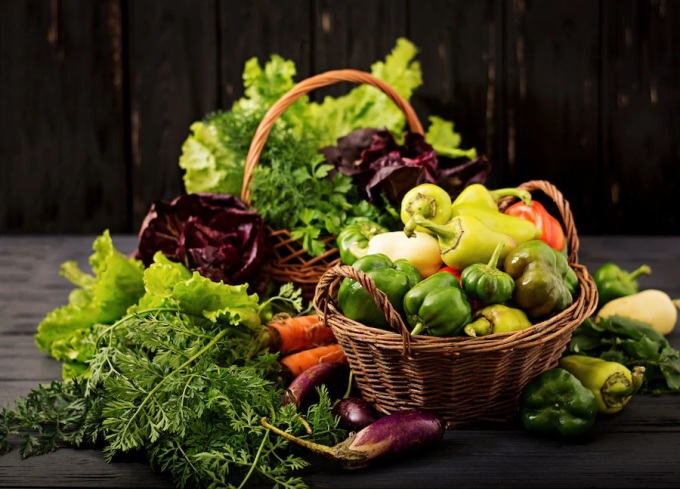 Chất xơ từ rau củ quả có lợi cho sự cân bằng hệ vi sinh vật đường ruột. Ảnh: Freepik