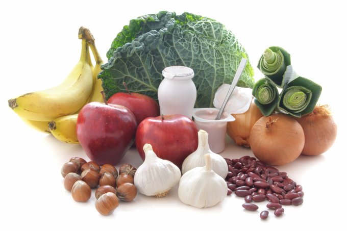 Bắp cải, hành tây, tỏi... đều chứa nhiều dưỡng chất tốt cho người bị suy thận. Ảnh: Shutterstock