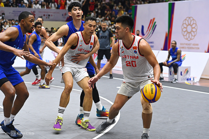 Tuyển thủ Việt Nam trong trận thi đấu bóng rổ tại SEA Games 31. Ảnh: Giang Huy