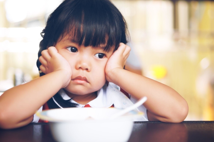 Thiếu kẽm dễ khiến bé lười ăn, biếng ăn. Ảnh: Shutterstock