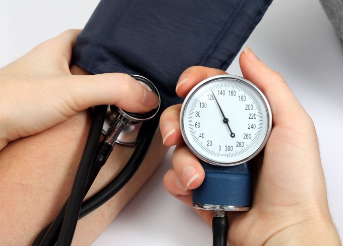 Máy đo huyết áp cơ cho kết quả có độ chính xác cao nhưng cần thực hiện đúng cách. Ảnh: Shutterstock