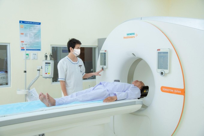 Tầm soát đột quỵ sớm bằng máy chụp CT 768 lát cắt tại Bệnh viện Đa khoa Tâm Anh TP HCM. Ảnh: Bệnh viện cung cấp