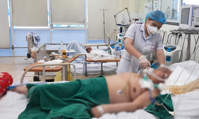 Bệnh nhân Covid-19 nặng điều trị tại Bệnh viện Bệnh nhiệt đới Trung ương ngày 25/7. Ảnh: Thanh Sơn