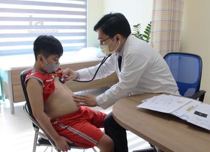 Trẻ em cũng có nguy cơ mắc bệnh tăng huyết áp. Ảnh: BVĐK Tâm Anh